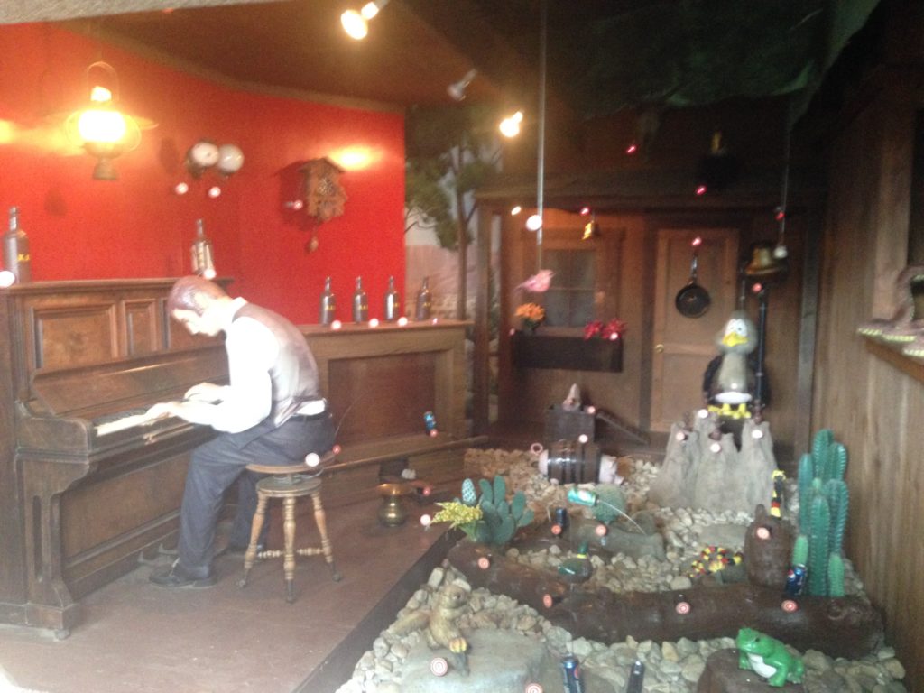 shooting range piano room at dutch wonderland